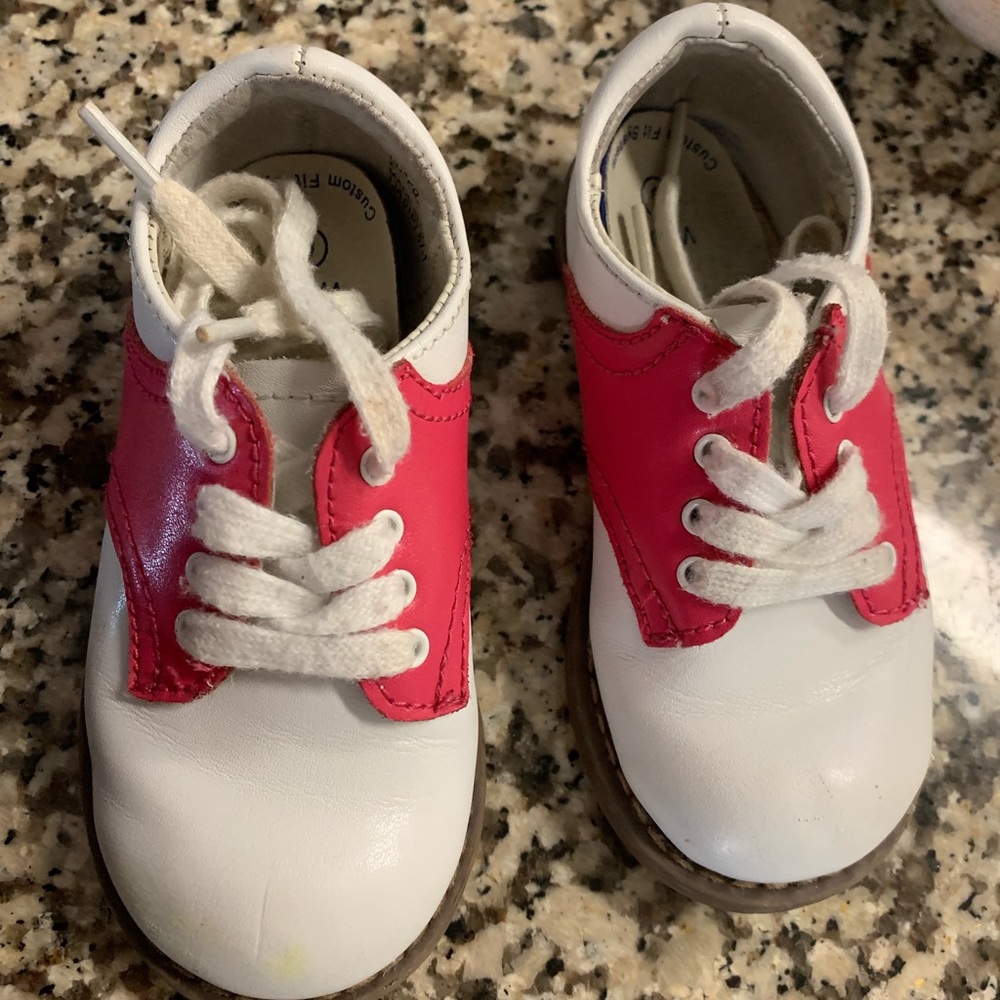 Footmates Size 6